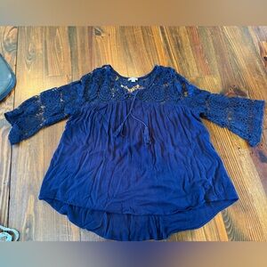 Women’s Navy Blue Lace Sleeve Peasant Top- L